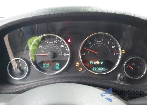 2017 Jeep Wrangler Unlimited Sahara 4X4 from USA, damaged, VIN 1C4BJWEG7HL573339